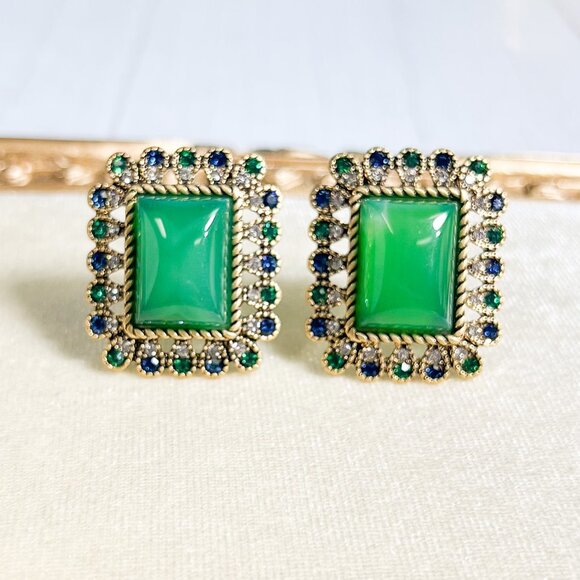 Handmade Jewelry - Vintage Jade Stud Earrings, Gold Stud Earrings, Wedding Jade Gemstone Retro